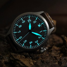 Nav B-Uhr 44 Titan A Muster Zentralsekunde